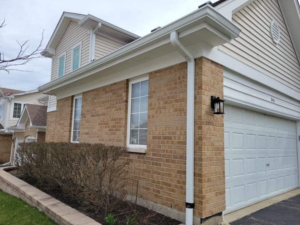 Regular gutters on a multi-unit townhouse building