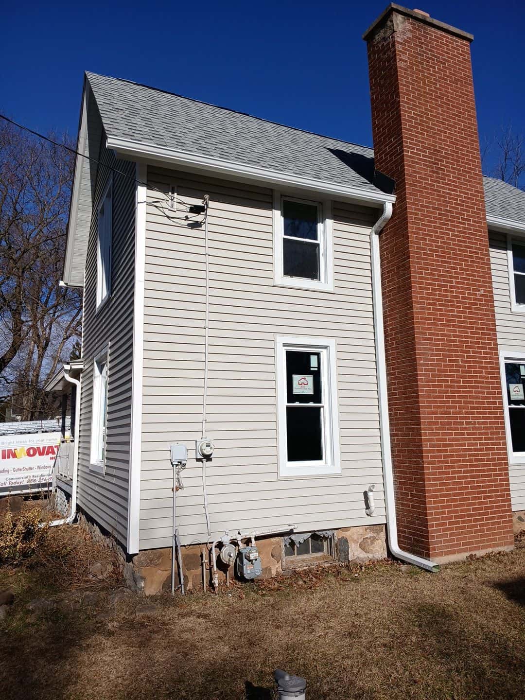 CraneBoard insulated vinyl siding on finished McHenry County home