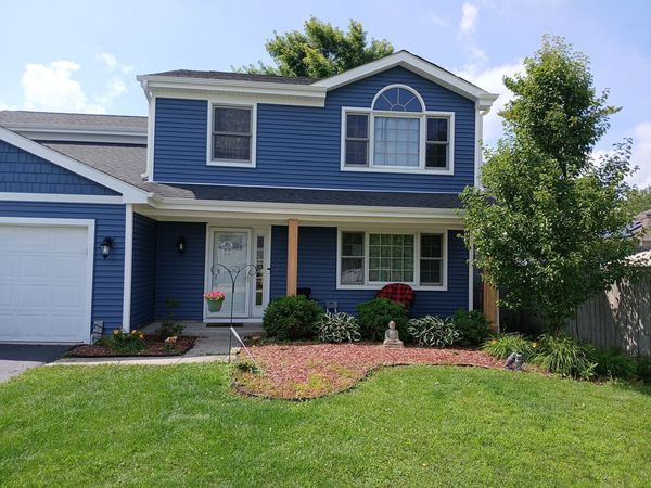 Completed exterior project in Crystal Lake, IL by IHC