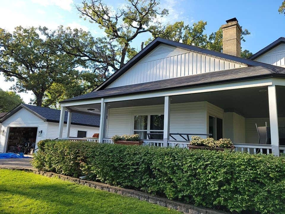 Vinyl Siding and Gutters completed at Crescent Ave, Mchenry IL