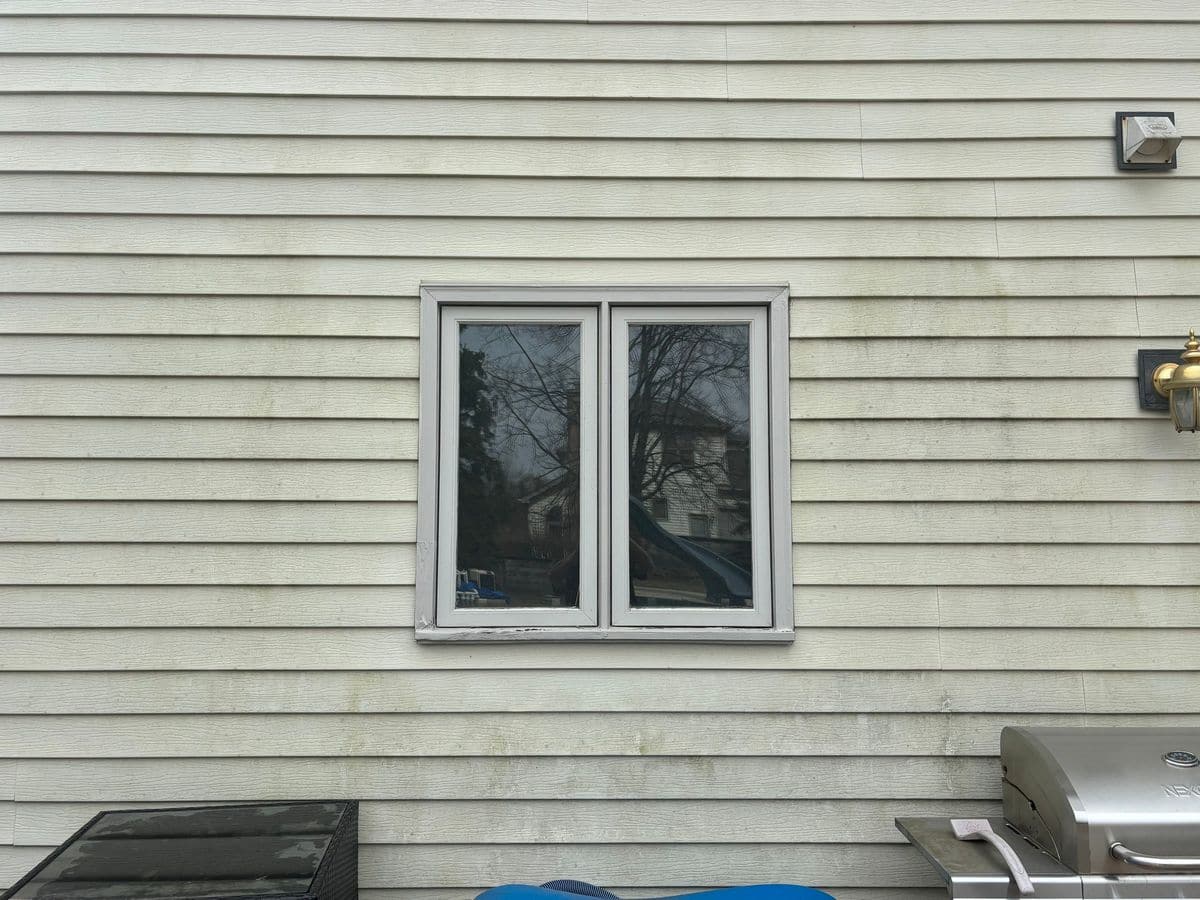 Andersen Window Replacement before replacement at Williamsburg Ln, Crystal Lake IL