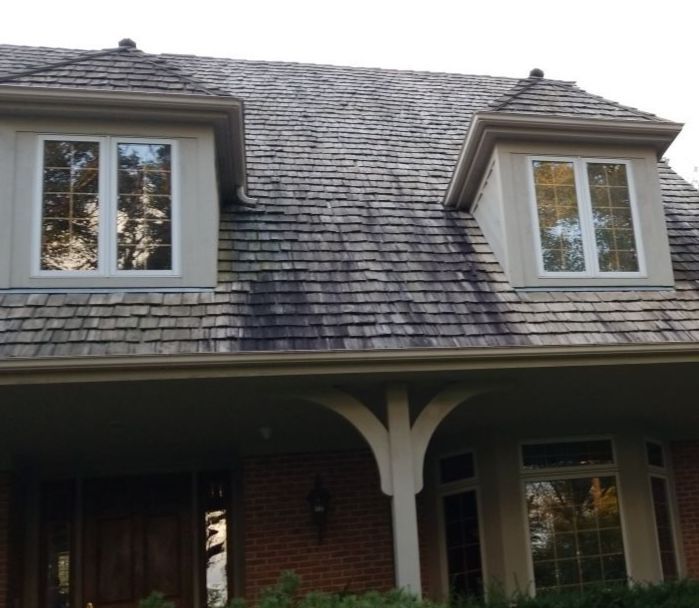 Oak Ridge Road Crystal Lake IL before — aged weathered cedar shake roof